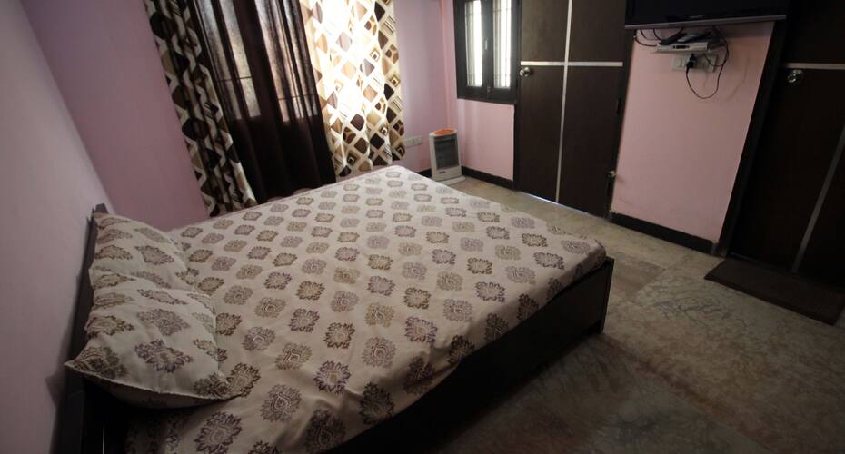 TG Stays Jankpuri, New Delhi 5